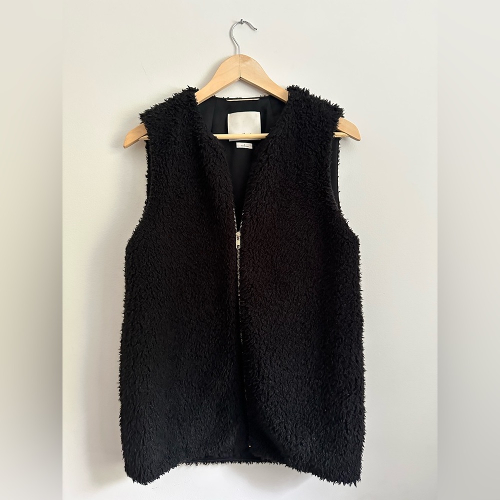 Wilfred fuzzy Vest
